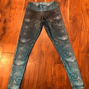 Niyama Compression Yoga Leggings, size S